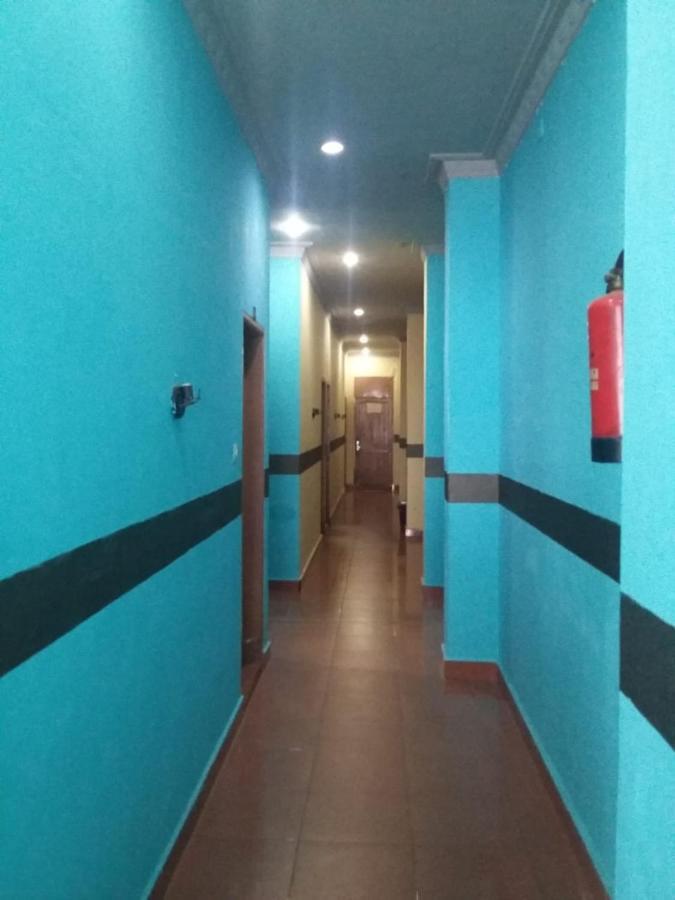 Reddoorz Near Yuki Simpang Raya Mall Medan 2 Extérieur photo