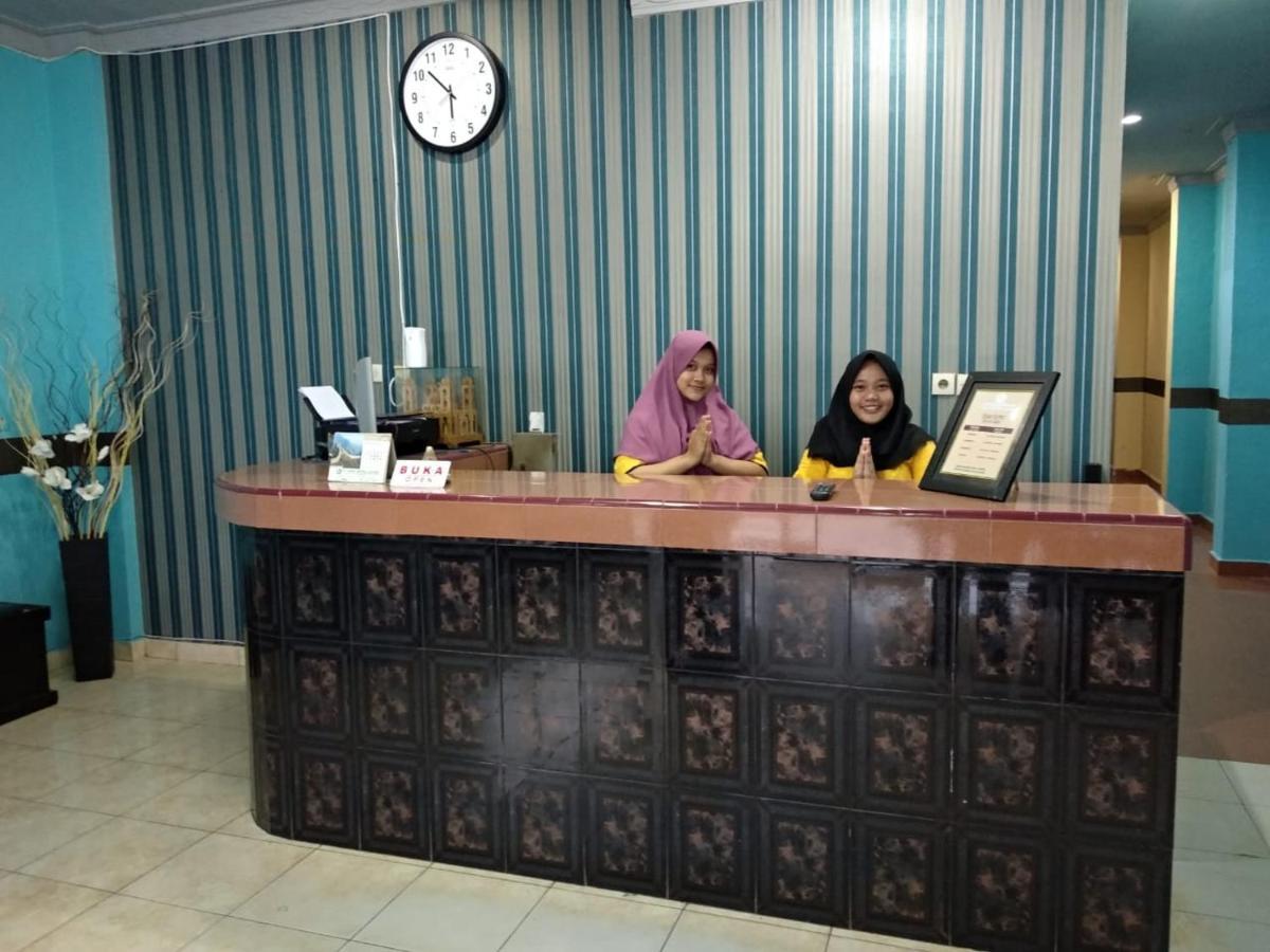 Reddoorz Near Yuki Simpang Raya Mall Medan 2 Extérieur photo